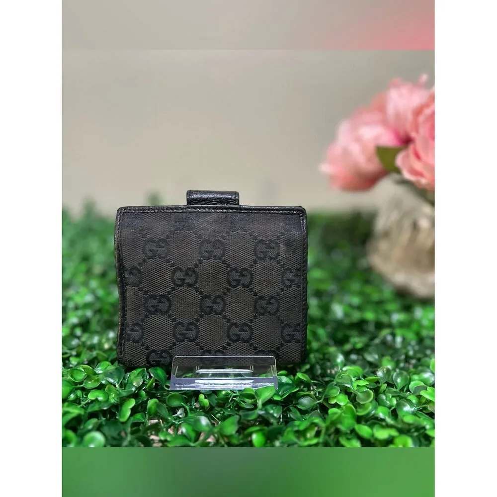 Gucci GG Canvas Compact Bifold Wallet with Coin Pocket – Black